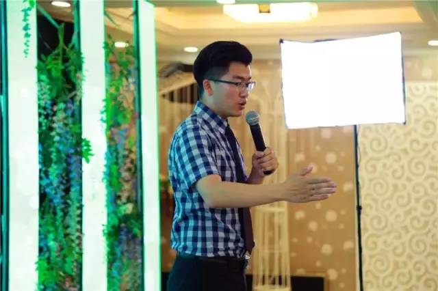 內蒙巴彥淖爾父母走進歐爸課堂學習愛的教育與演講